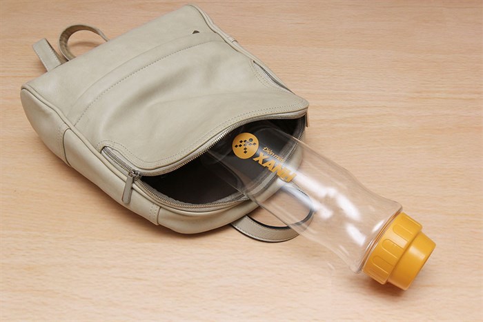 Bình đựng nước nhựa 1.1 lít DMX-008 Màu Trắng