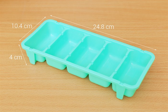 Khay đá nhựa 5 viên Đồng Tâm Màu Xanh ngọc