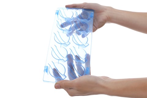 Khuôn đá nhựa 10 viên Tashuan với chất liệu nhựa cao cấp, bền đẹp và giá thành phải chăng