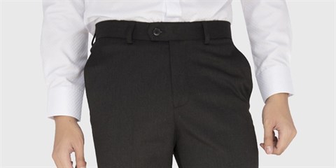 Lưng quần và đỉa quần may tỉ mỉ