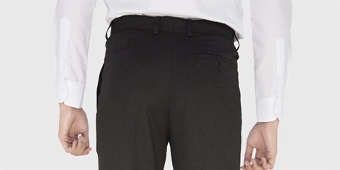 Túi mổ sau tiện lợi, sang trọng.