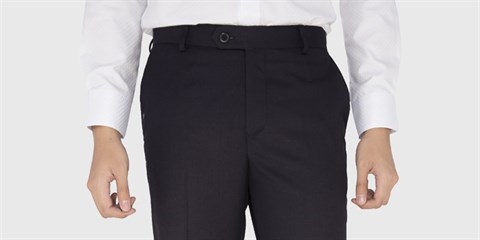 Lưng quần và đỉa quần may tỉ mỉ