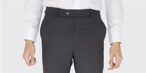 Lưng quần và đỉa quần may tỉ mỉ