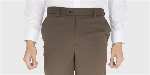 Lưng quần và đỉa quần may tỉ mỉ