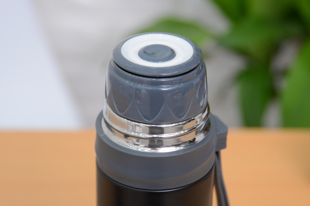 Bình giữ nhiệt inox 500 ml DMX YNQE-3021 Màu Đen