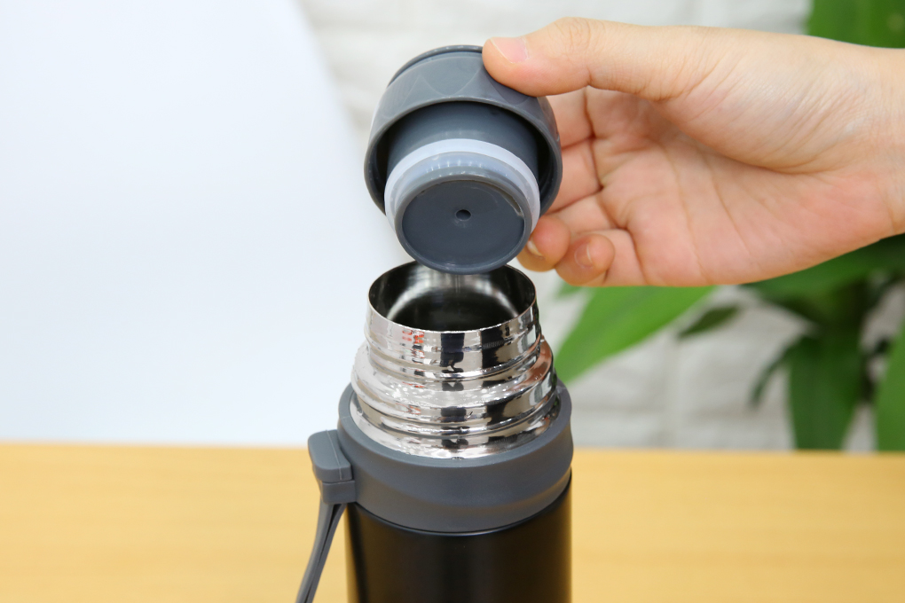 Bình giữ nhiệt inox 500 ml DMX YNQE-3021 Màu Đen