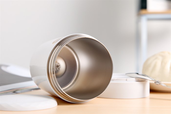 Bình thức ăn giữ nhiệt 650 ml Delites FH27 Màu Trắng