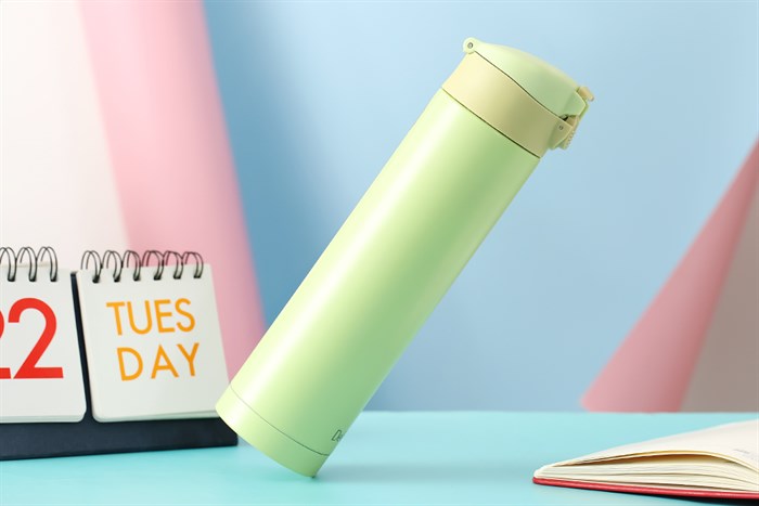 Bình giữ nhiệt inox 500 ml Delites KS K500B56 Màu Xanh lá