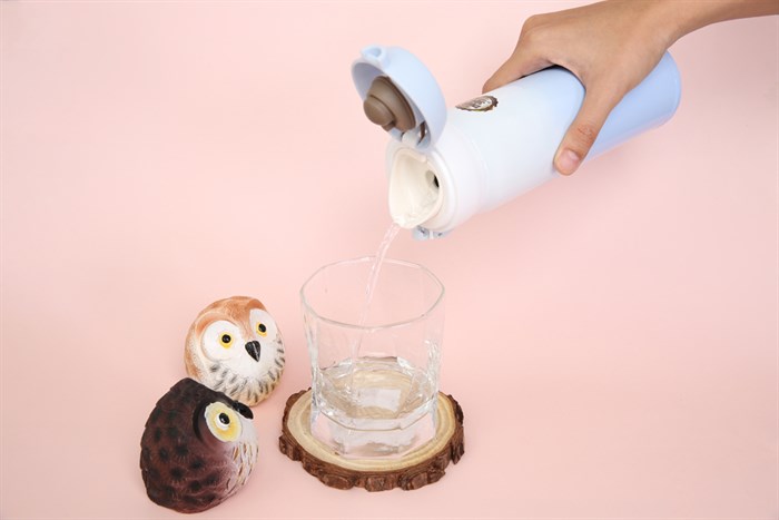 Bình giữ nhiệt inox 450 ml Delites K450B38 Màu Xanh Dương