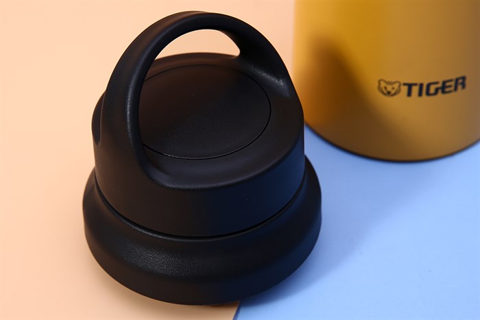 Bình giữ nhiệt inox 400 ml Tiger MCZ-S040YEV Màu Vàng