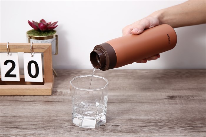 Bình giữ nhiệt inox 500 ml Tiger MCY-K050DSV Màu Cam