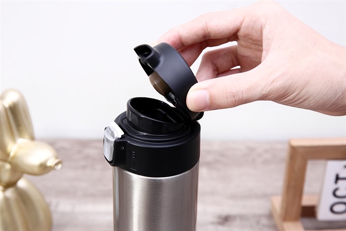 Bình giữ nhiệt inox 600 ml Tiger MMJ-A601XCV Màu Xám