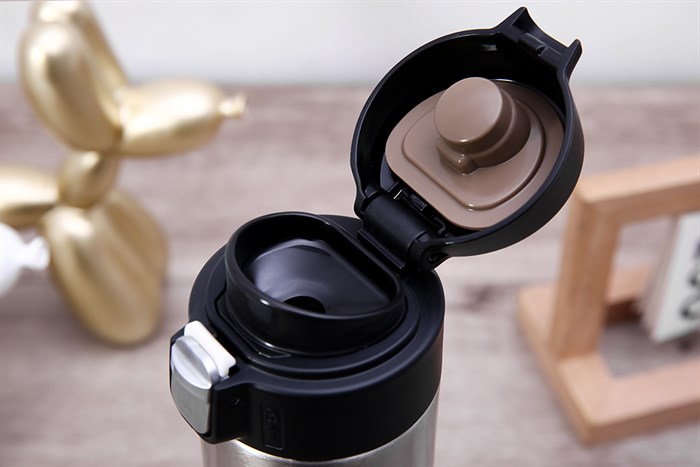 Bình giữ nhiệt inox 600 ml Tiger MMJ-A601XCV Màu Xám