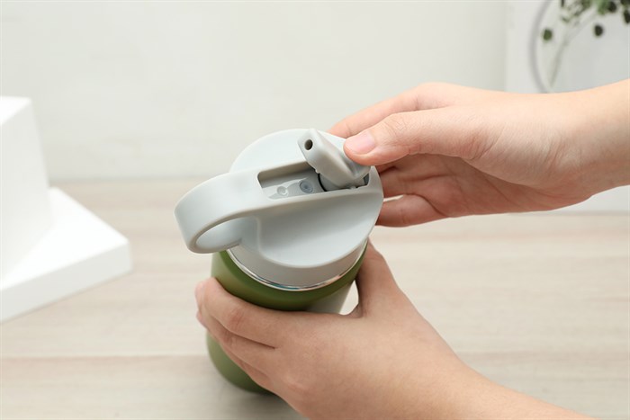 Bình giữ nhiệt inox 530 ml Delites Y1 xanh lá Màu Xanh lá