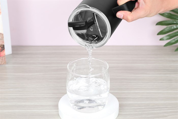 Ly giữ nhiệt inox 700 ml Delites MUG-070YFG Màu Đen