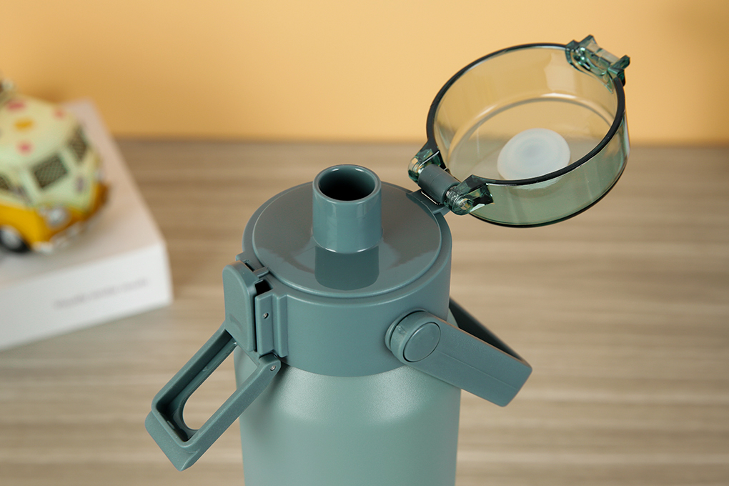 Bình giữ nhiệt inox 670 ml Delites XB-20109 Màu Xanh bộ đội