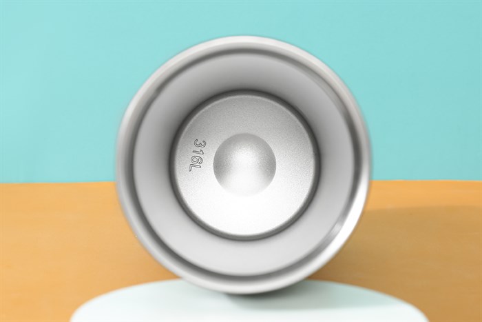 Ly giữ nhiệt inox 550 ml Lock&Lock LHC3249BLK Màu Đen