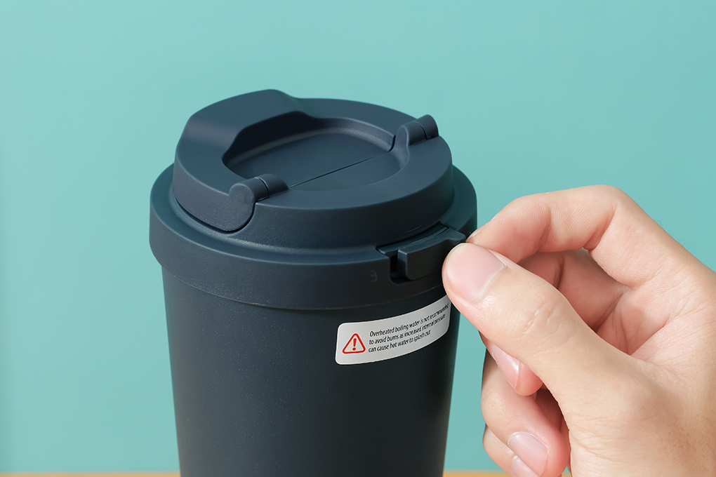 Ly giữ nhiệt inox 550 ml Lock&Lock LHC3249BLK Màu Xanh Navy
