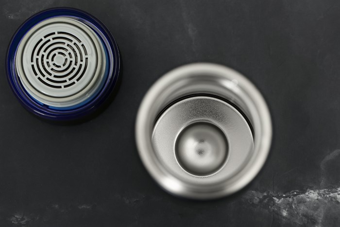 Bình giữ nhiệt inox 450 ml Lock&Lock LHC4131BKB Màu Đen - xanh dương