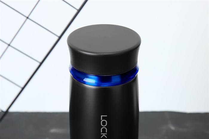 Bình giữ nhiệt inox 450 ml Lock&Lock LHC4131BKB Màu Đen - xanh dương