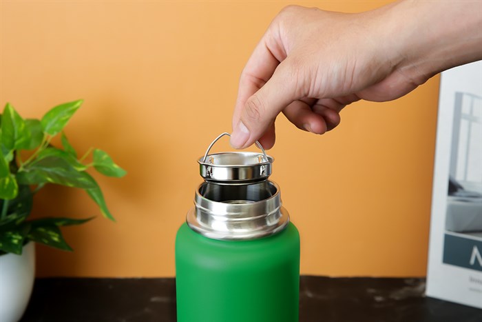 Bình giữ nhiệt inox 897 ml Lock&Lock LHC4160GRN Màu Xanh lá