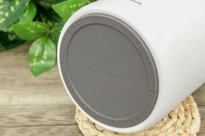 Bình đựng thức ăn giữ nhiệt inox 700 ml Lock&Lock LHC8042NVY Màu Xanh Navy