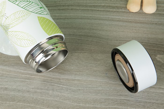 Bình giữ nhiệt inox 450 ml Delites K450B37 Màu Xanh lá