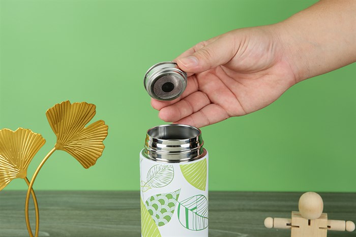 Bình giữ nhiệt inox 450 ml Delites K450B37 Màu Xanh lá