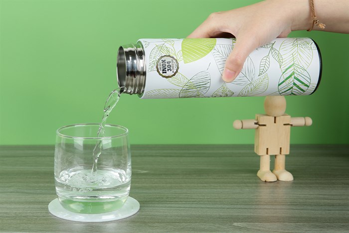 Bình giữ nhiệt inox 450 ml Delites K450B37 Màu Xanh lá