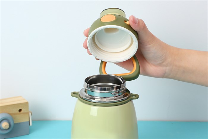 Bình giữ nhiệt inox 600 ml Delites XB-22152 Màu Xanh lá