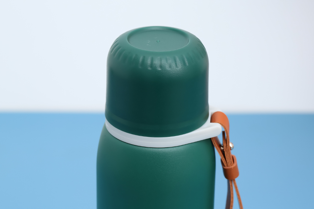 Bình giữ nhiệt Inox 500 ml Delites Z102 xanh lá Màu Xanh lá