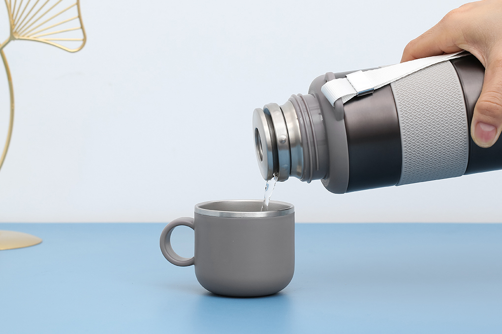 Bình giữ nhiệt Inox 750 ml Delites Z90A Màu Xám