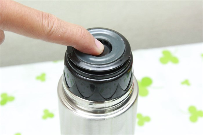 Bình giữ nhiệt inox 500 ml Carlmann Màu Inox