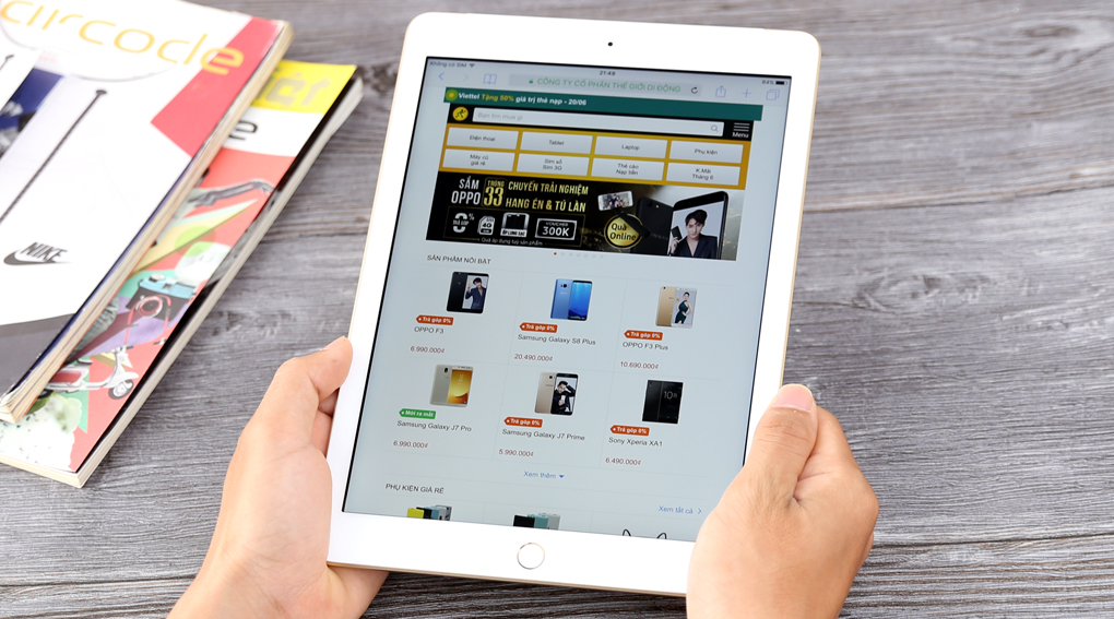 Máy tính bảng iPad Wifi Cellular 32GB (2017) Màu Vàng đồng