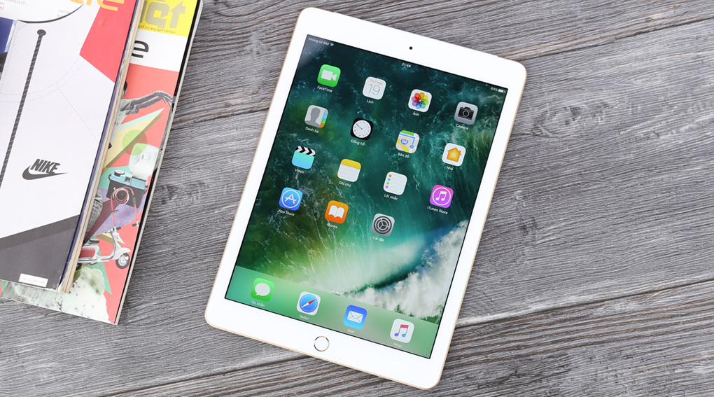 Máy tính bảng iPad Wifi Cellular 128GB (2017) Màu Vàng đồng