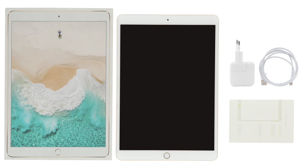 Bộ sản phẩm gồm: Adapter, Sách hướng dẫn, Cáp Lightning, Hộp máy