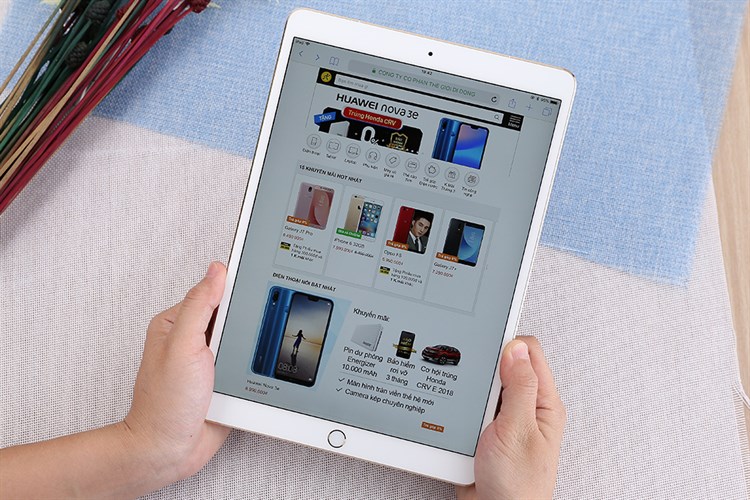 Máy tính bảng iPad Pro 10.5 inch Wifi Cellular 64GB (2017) Màu Vàng đồng