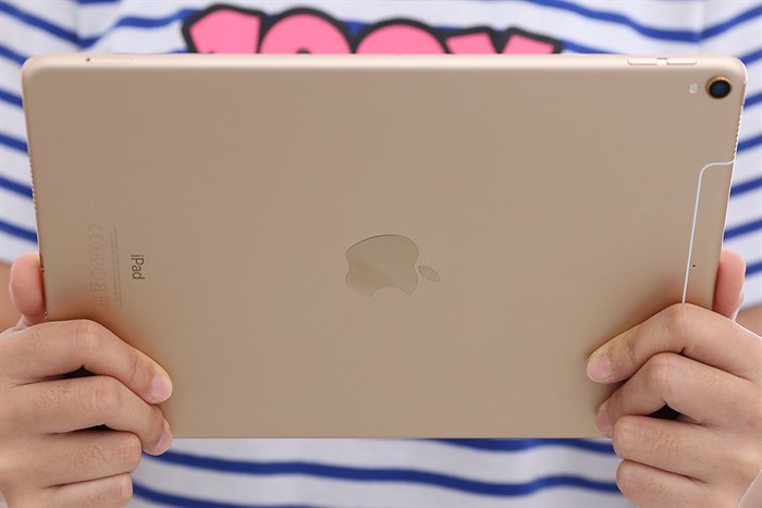 Máy tính bảng iPad Pro 10.5 inch Wifi Cellular 64GB (2017) Màu Vàng đồng