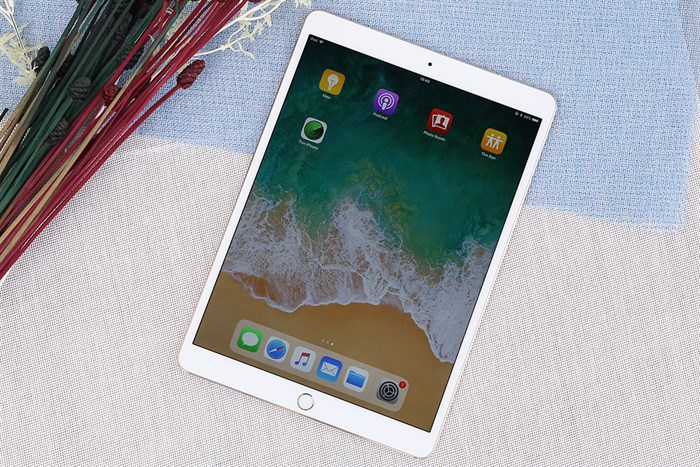 Máy tính bảng iPad Pro 10.5 inch Wifi Cellular 64GB (2017) Màu Vàng đồng