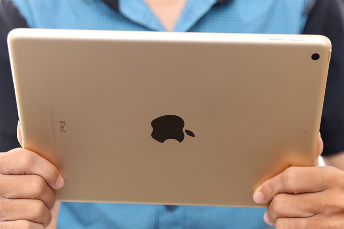 Máy tính bảng iPad Wifi 128 GB (2018) Màu Vàng đồng