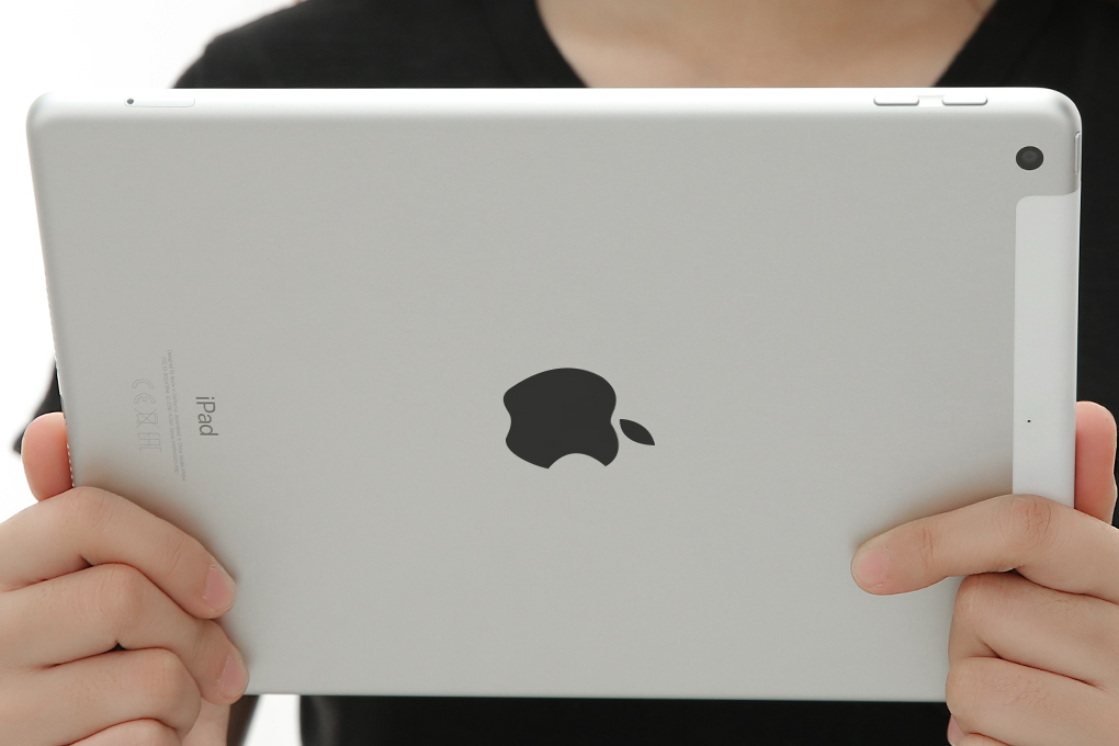 Máy tính bảng iPad Wifi Cellular 32GB (2018) Màu Bạc