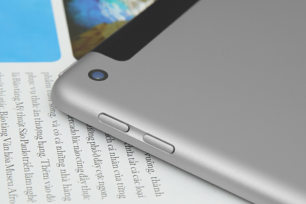 Máy tính bảng iPad Wifi Cellular 32GB (2018) Màu Xám