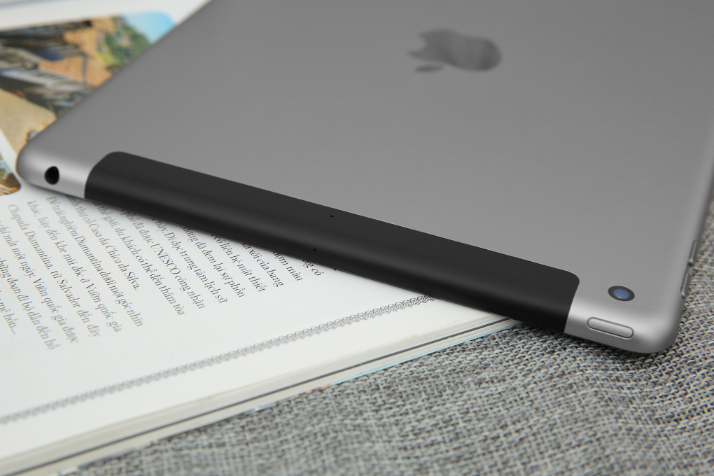 Máy tính bảng iPad Wifi Cellular 32GB (2018) Màu Xám