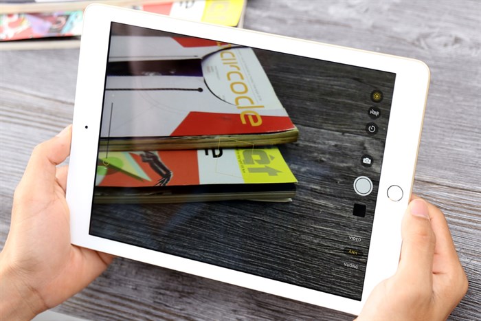 Máy tính bảng iPad Wifi Cellular 128GB (2018)