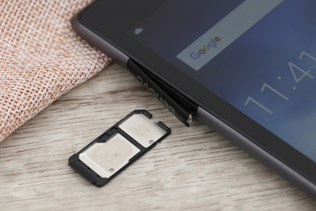 Máy tính bảng Lenovo Tab 4 8" 16GB (TB-8504X) Màu Đen
