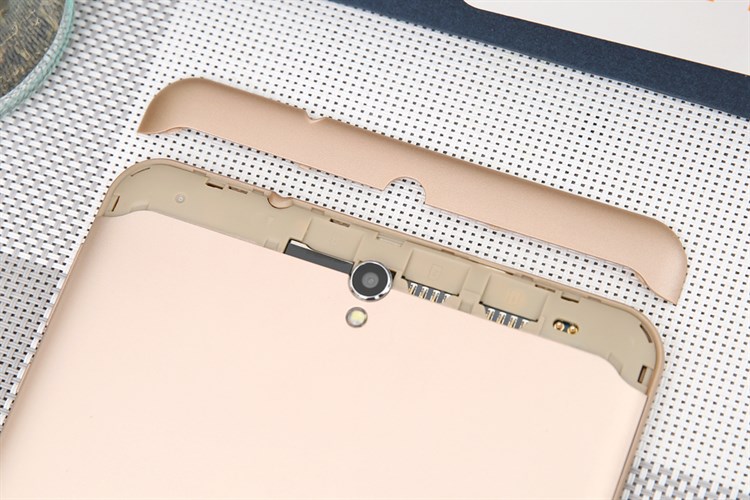 Máy tính bảng Masstel Tab8 Plus