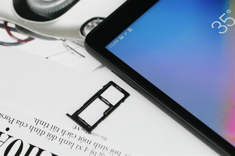 Máy tính bảng Samsung Galaxy Tab with S Pen (P205) Màu Đen