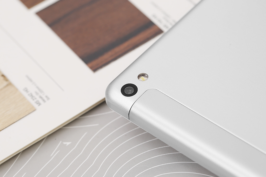 Máy tính bảng Masstel Tab 10 Pro Màu Bạc