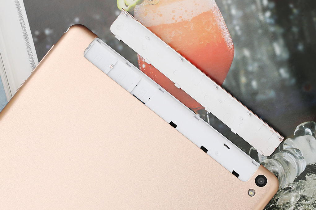 Máy tính bảng Masstel Tab 10 Pro Màu Vàng
