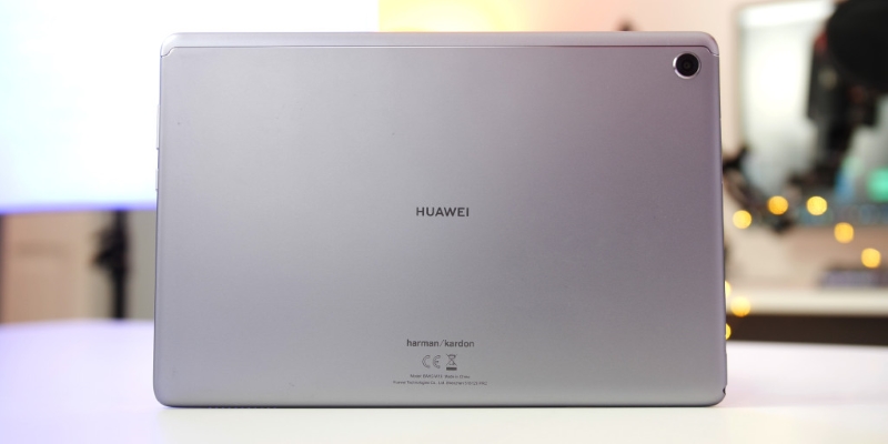 Huawei Mediapad M5 Lite thiết kế cao cấp